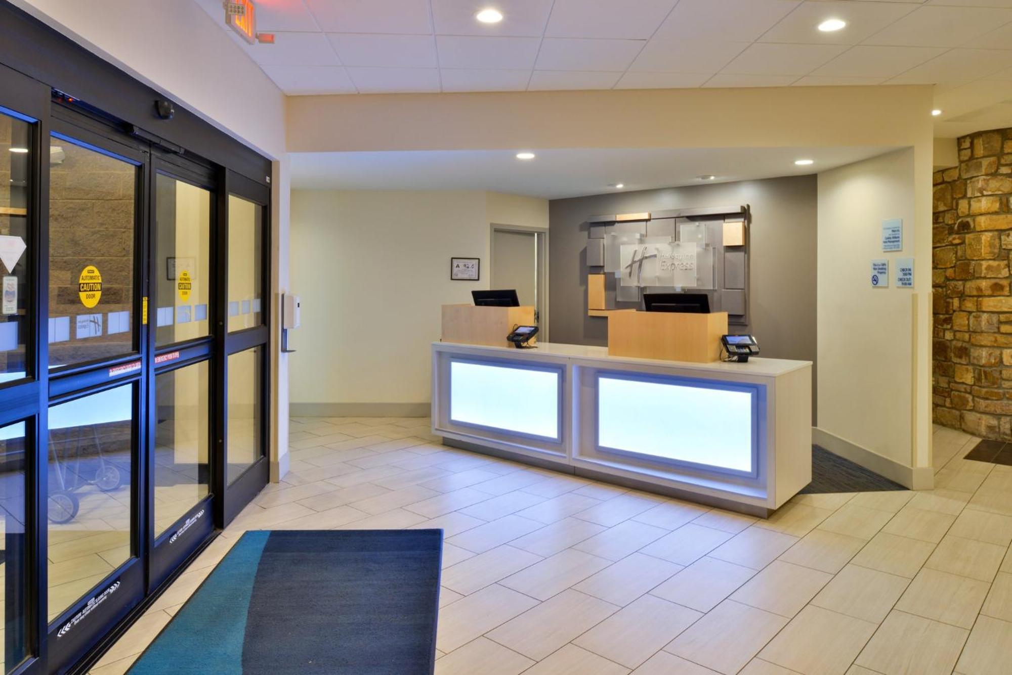 Holiday Inn Express Blowing Rock South By Ihg Exterior photo