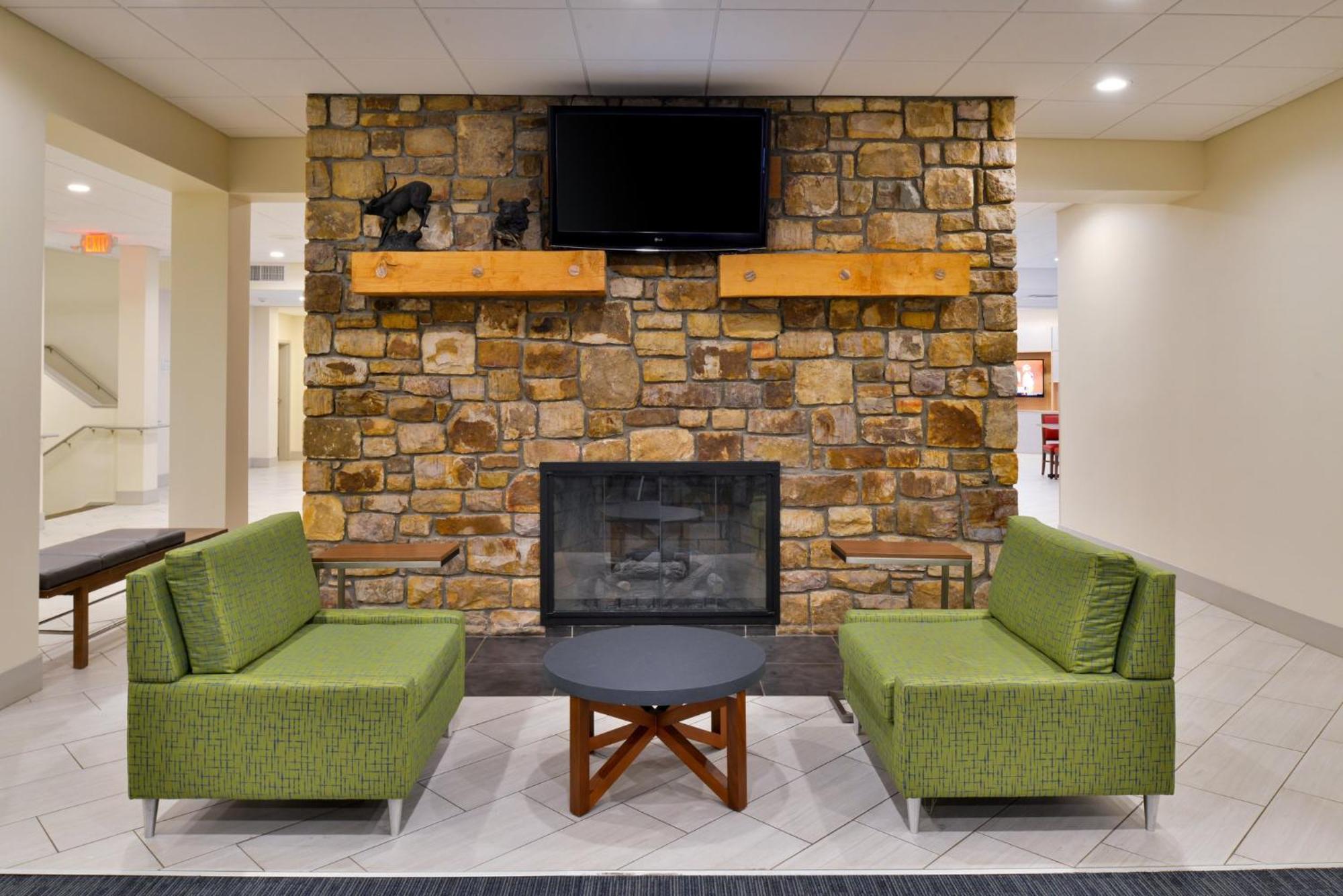 Holiday Inn Express Blowing Rock South By Ihg Exterior photo